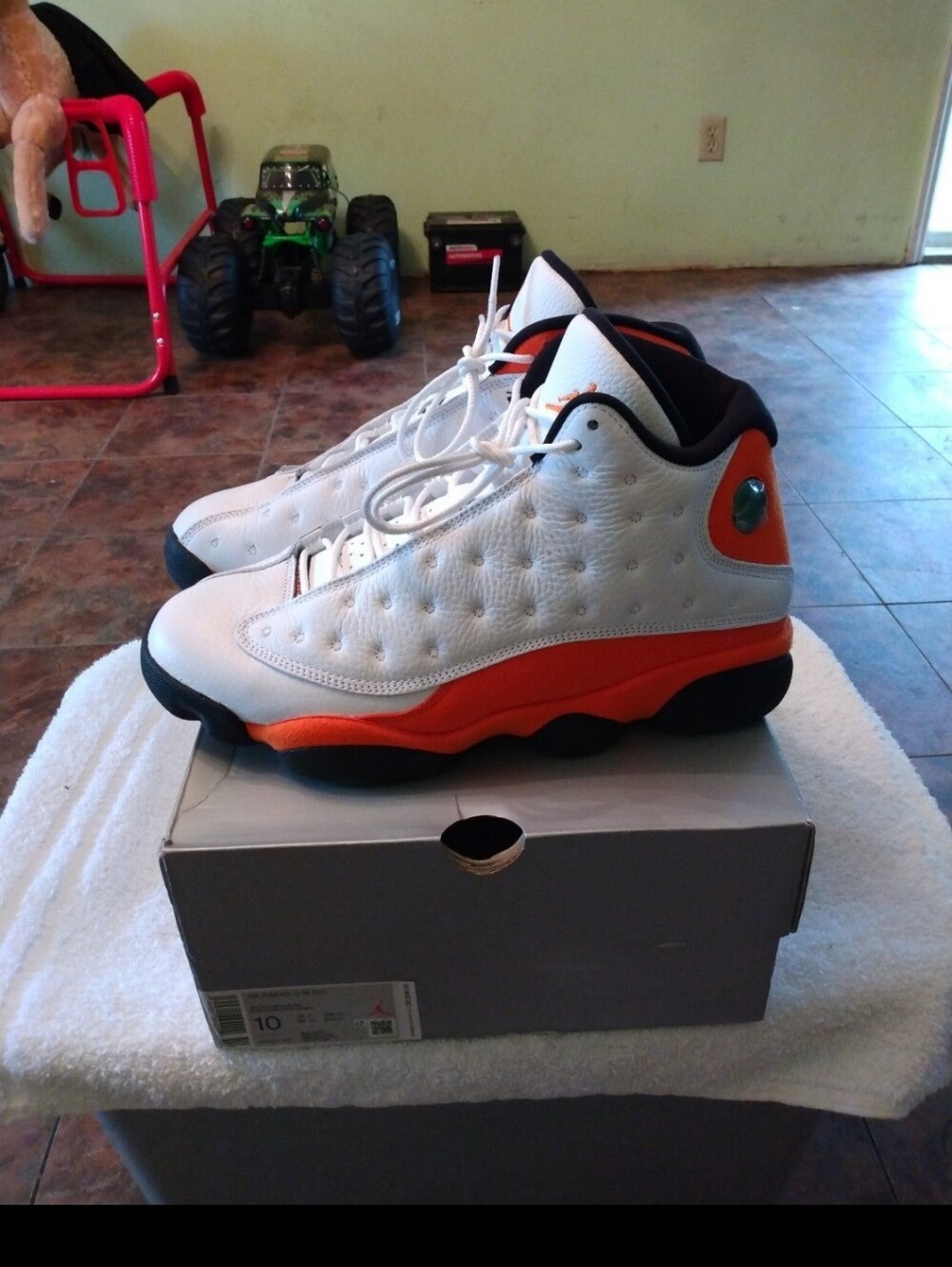 Air Jordan 13 retro size 10 - Picture 2 of 4